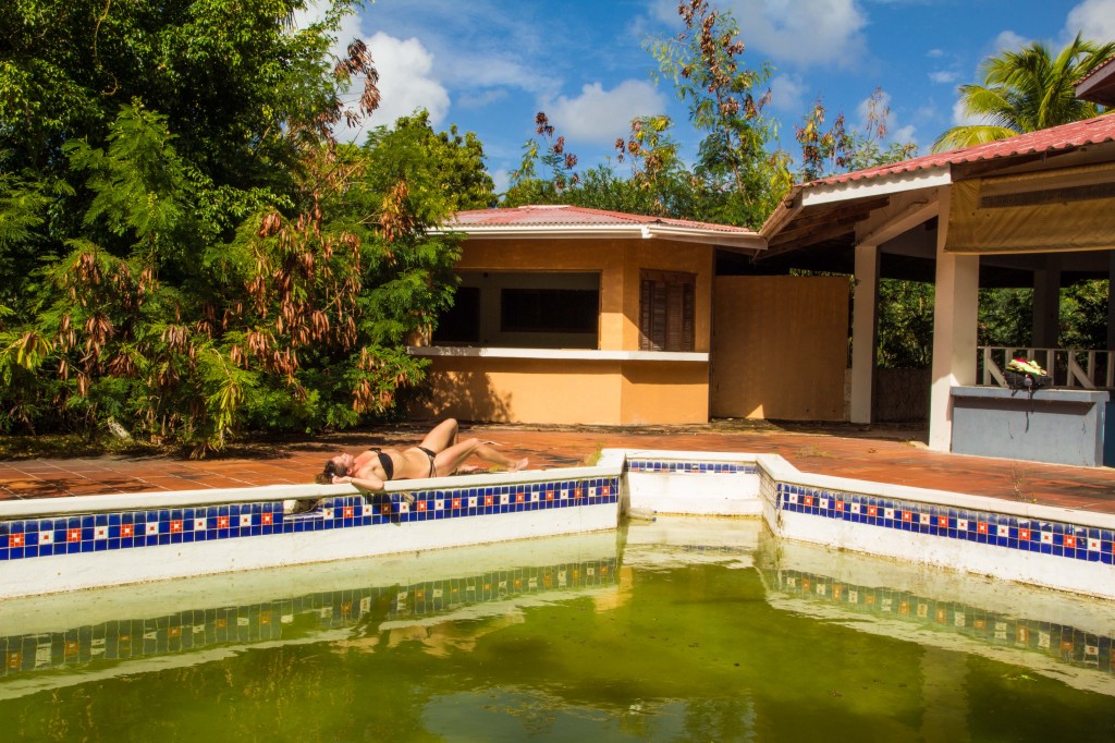 Mariners Cliffside Beach Resort Pool