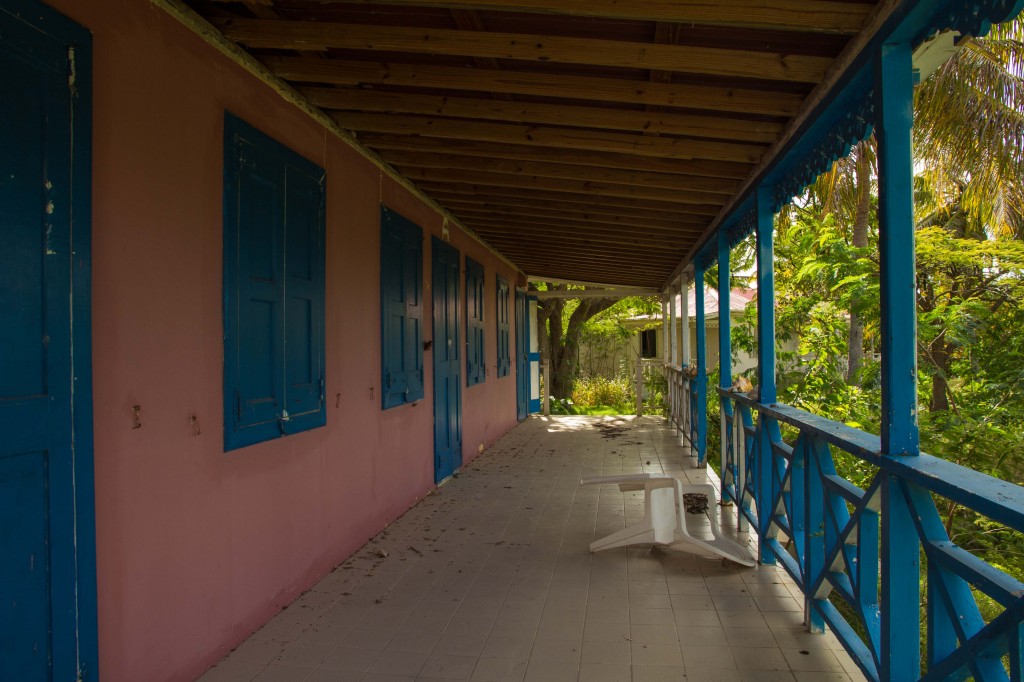 Mariners Cliffside Beach Resort Porch