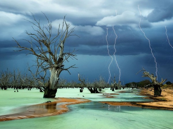 lake lightning